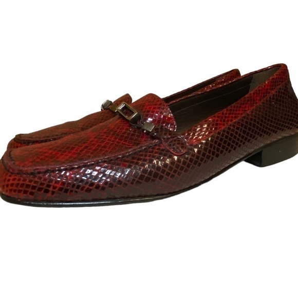 STUART Weitzman Red snake skin embossed loafers size 10 - Picture 6 of 10